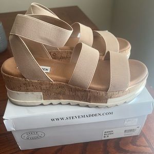 Steve Madden Bandi Platform Wedge Sandal W SZ 6.5